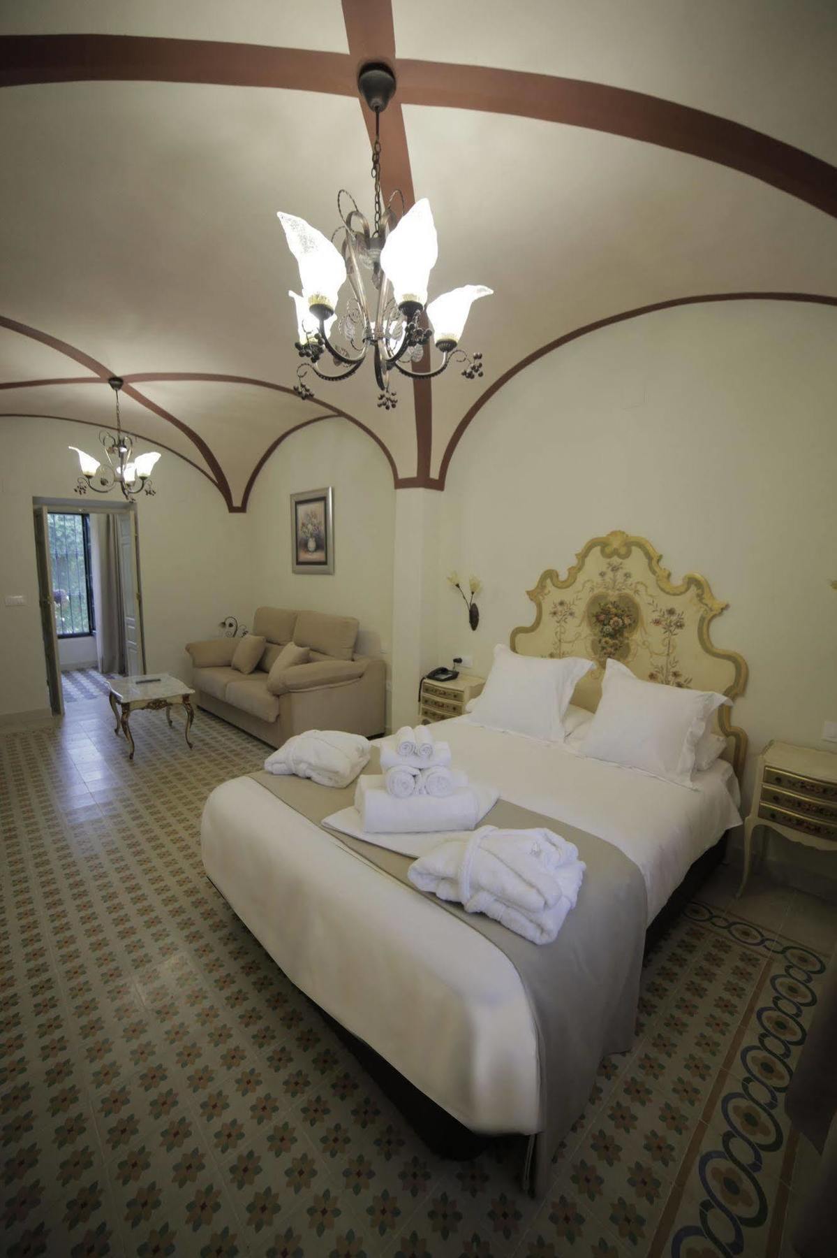 Hotel La Giralda Burguillos Del Cerro 外观 照片