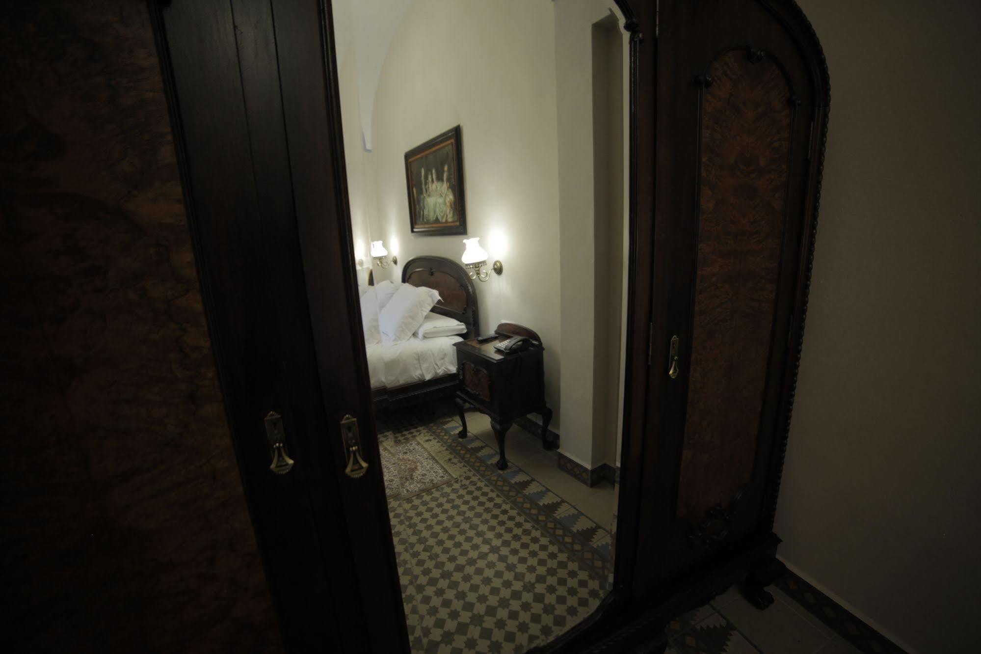 Hotel La Giralda Burguillos Del Cerro 外观 照片