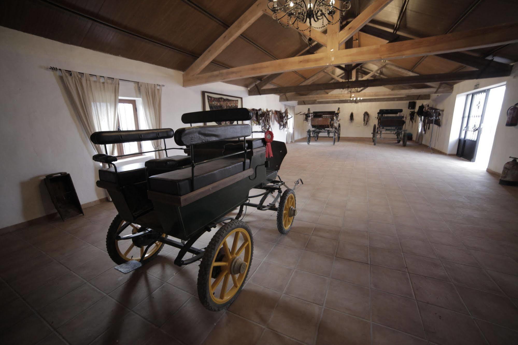 Hotel La Giralda Burguillos Del Cerro 外观 照片